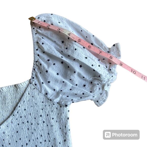 Le Lis High Praise Smocked Star Print Crop Top (White/Navy Star) Size- Medium - Picture 11 of 12